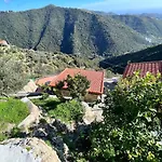 Davilla Sanremo - Entire Villa, Sea View & Pool