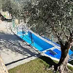 Davilla Sanremo - Entire Villa, Sea View & Pool Pampara