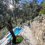 Davilla Sanremo - Entire Villa, Sea View & Pool Villa *