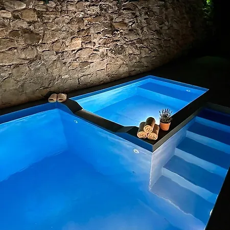 Davilla Sanremo - Entire Villa, Sea View & Pool Villa *